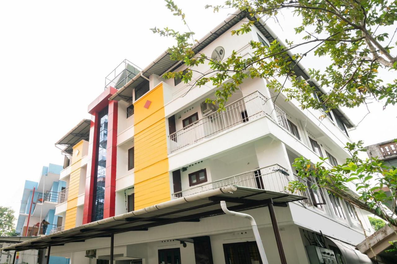 Oyo Home 49697 Aj Apartments Kochi 외부 사진
